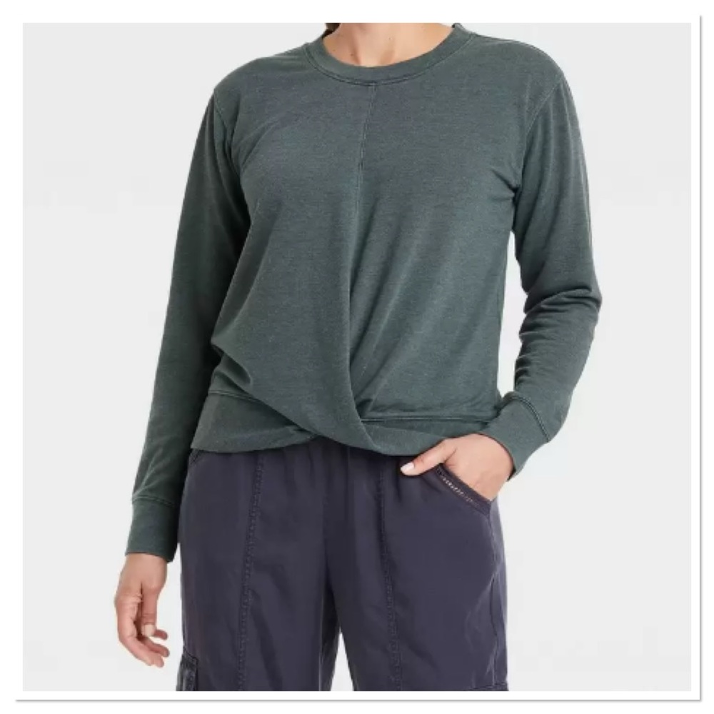 Knox Rose Women’s Twist Front Sweatshirt